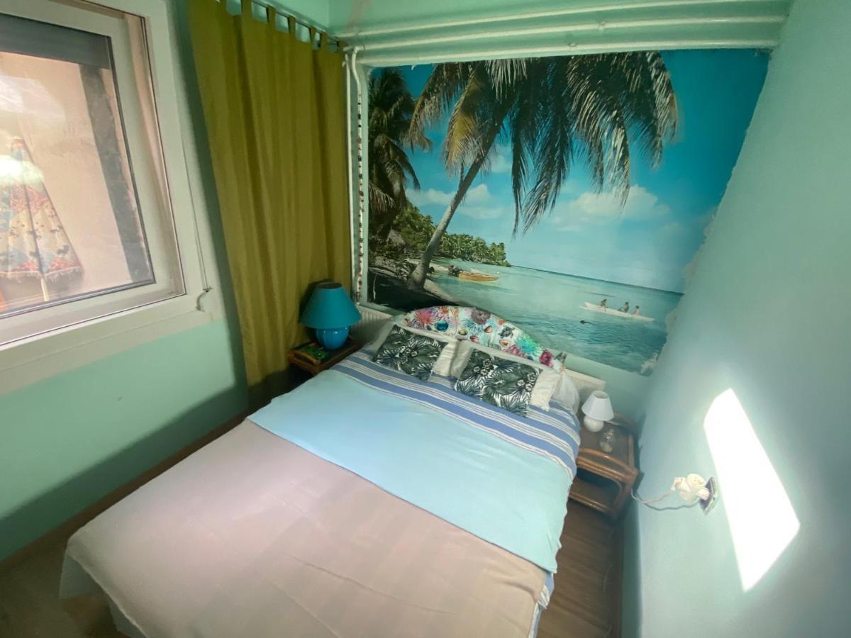 Grany'S Retro Guesthouse Near Budapest Airport 韦切什 外观 照片